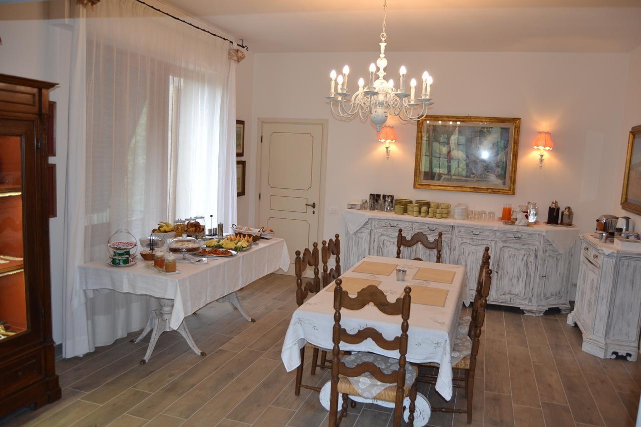 B&B Villa Il Poggiolino Molino del Piano Exteriör bild